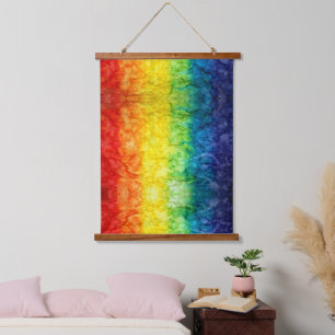 SlipperyJoes tie-gefärbte Flagge Regenbogen in etw Wandteppich Mit Holzrahmen