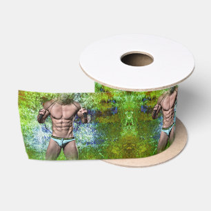 SlipperyJoe's weißer muskulöser sexy Mann Speedo s Satinband