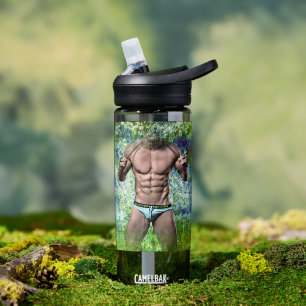 SlipperyJoe's weißer muskulöser sexy Mann Speedo s Trinkflasche
