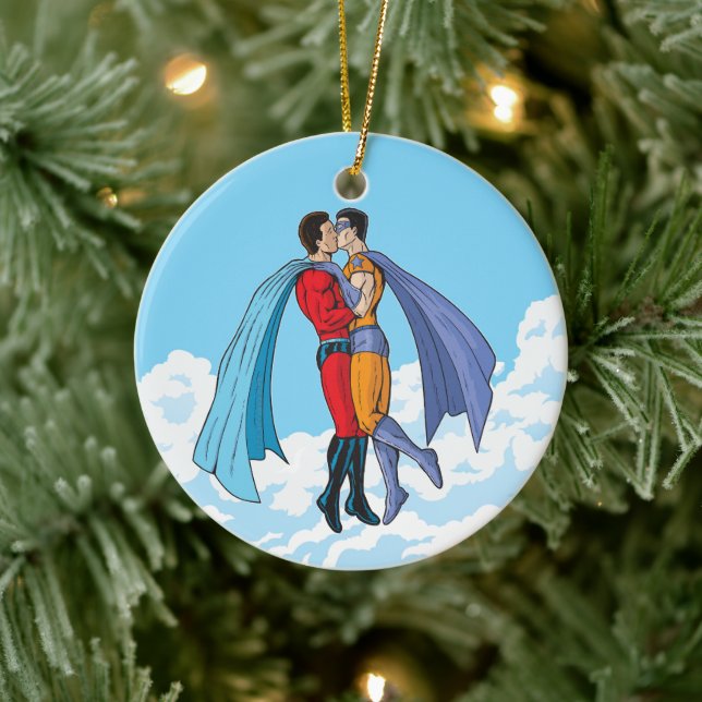 SlipperyJoe's zwei Superhelden küssen Flugwagen Keramik Ornament (Baum)