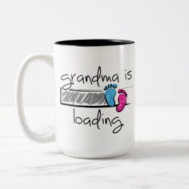 Slogan grandma is loading. Opa en oma worden. Zweifarbige Tasse