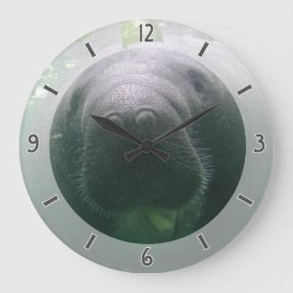Sloppy Manatee Clock large round Große Wanduhr
