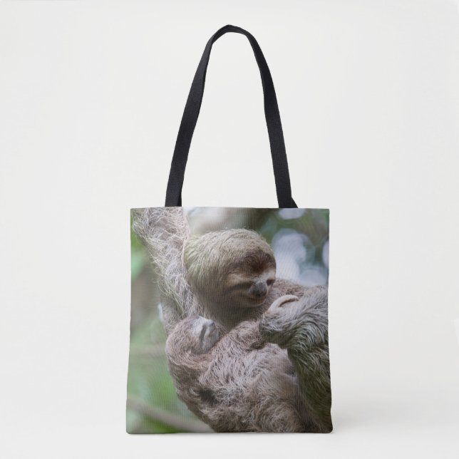 Sloth Baby mit Mutter, die von einem Baum hängt Tasche (Vorderseite)