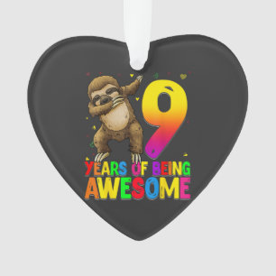 Sloth Fêtant Son 9ème Anniversaire En Dabant T-Shi