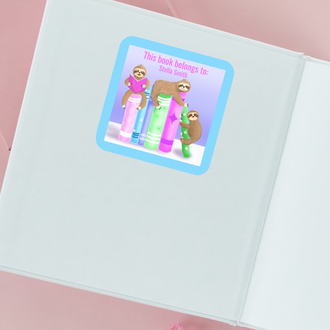 Sloth Girl's Reading Books Buchzeichen Quadratischer Aufkleber (Von Creator hochgeladen)