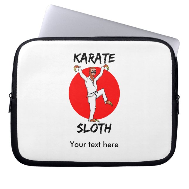 Sloth Karate Laptopschutzhülle (Vorderseite)
