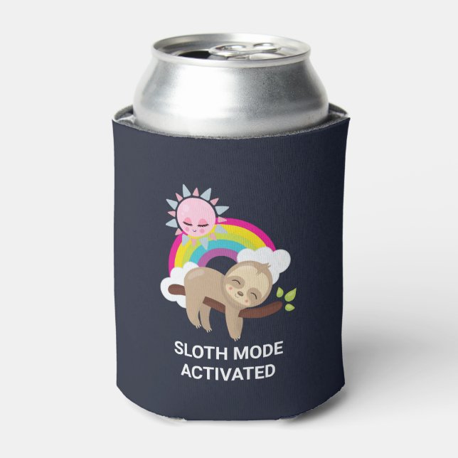 Sloth-Modus aktiviert lustige Illustration Dosenkühler (Kanne Vorderseite)