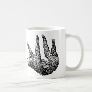 Sloth-Tasse Sloth, der heraus am Rand der Kaffeetasse