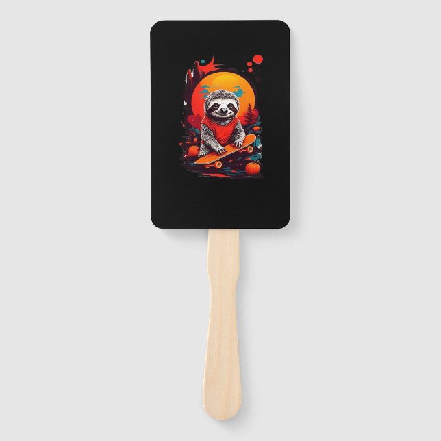 Sloth with skateboard on halloween night Classic T Fächer (Vorderseite)