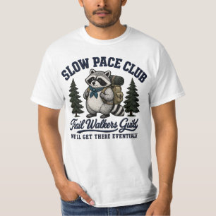 Slow Pace Club Waschbär Camping Design T-Shirt