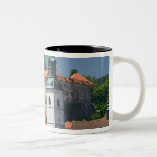 SLOWENIEN, GORENJSKA, Skofja Loka: St. Kirche Zweifarbige Tasse