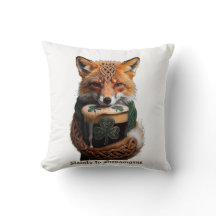 Sly Emerald Fox Toast T-Shirt 