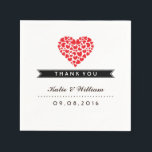 Small Hearts and Red Liebe Paper Napkin für Hochze Serviette<br><div class="desc">Kleine Herzen,  die die Form der Liebe bilden. Persönliche Papierserviette für Hochzeiten oder besondere Anlässe wie Brautparty,  Verlobungsfeier,  Geburtstag,  Jubiläum,  Abendessen und vieles mehr. Einfaches und elegantes Design. Holen Sie sich einen passenden Aufkleber,  Einladungskarte,  Porto und vieles mehr aus meinem Zazzle-Shop.</div>