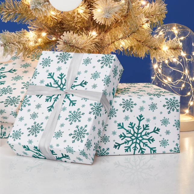 Smarald Green Weihnachtsschneeflocken im Winter Geschenkpapier (Feiertage)