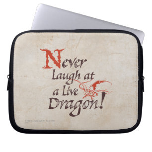 SMAUG™ - Lachen Sie niemals über einen Live-Drache Laptopschutzhülle