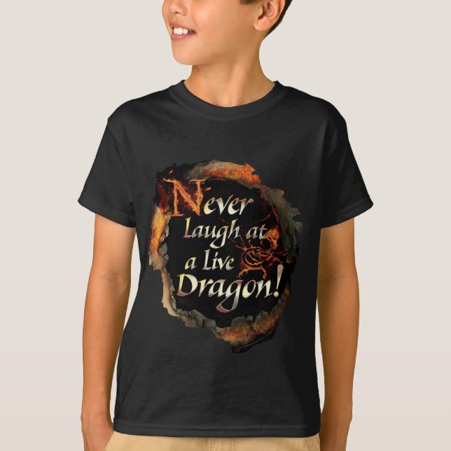 SMAUG™ - Logo-Grafik niemals lachen T-Shirt (Vorderseite)