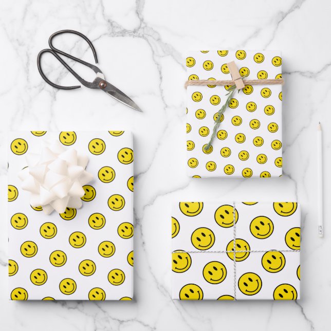 Smile Face Emojis Happy Yellow Polka Dot Fun Geschenkpapier Set (Vorderseite)