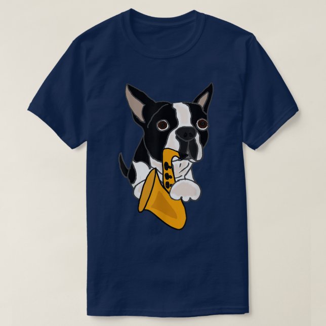 Smilemoretees Funny Boston Terrier Playing Saophon T-Shirt (Design vorne)
