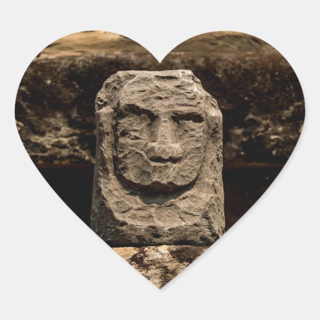 Smiling Stone Totem Heart Stickers (Vorderseite)