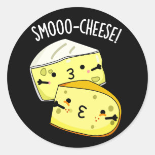 Smoo-Käse Funny Cheese Pun Dark BG Runder Aufkleber