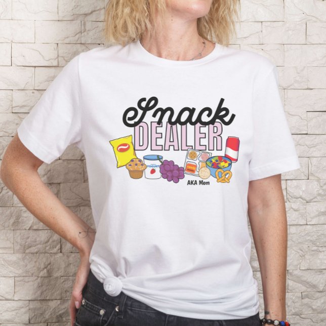 Snack Dealer Mama Life Funny T-Shirt (Von Creator hochgeladen)