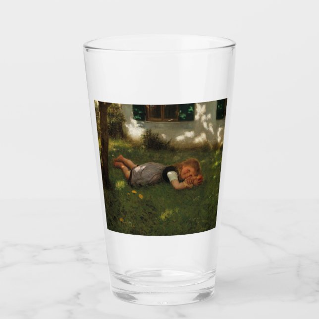 Snack Time (süßes junges Mädchen, das auf dem Gras Glas (Vorderseite)