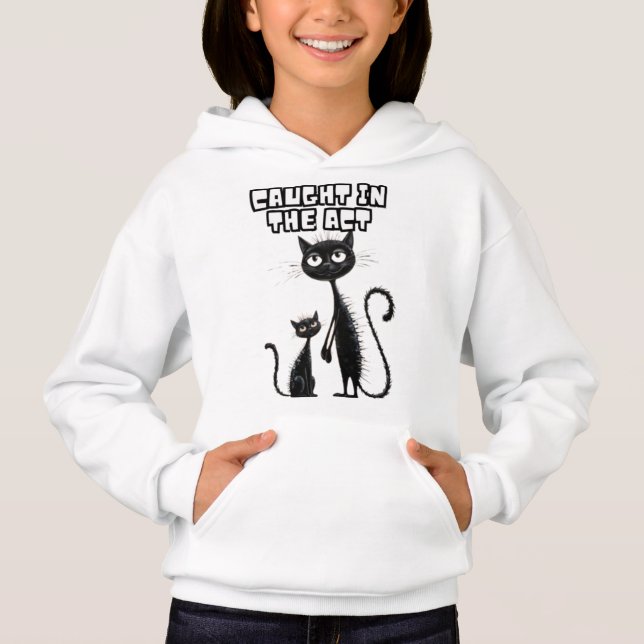 Sneaky lächelt: Black Kitten und ihr kleiner Freun Hoodie (Vorderseite)
