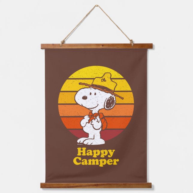 Snoopy | Beagle Scout - Happy Camper Wandteppich Mit Holzrahmen (Vorderseite)