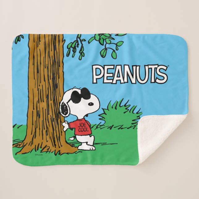 Snoopy "Joe Cool" Standing Sherpadecke (Vorderseite (Horizontal))