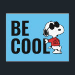 Snoopy "Joe Cool" Stehend Postkarte<br><div class="desc">Karo aus Snoopys Alter-Ego Joe Cool stehend und schwingend.</div>