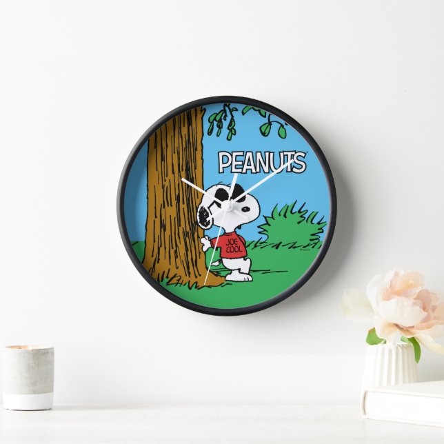 Snoopy "Joe Cool" Stehend Uhr (Zuhause)