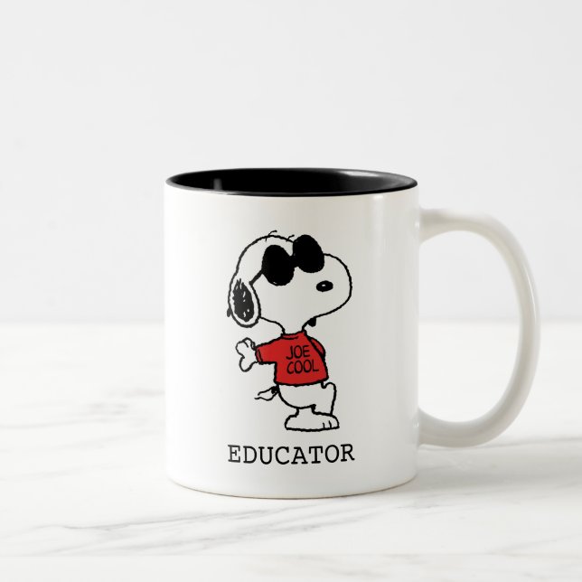 Snoopy "Joe Cool" Teacher Zweifarbige Tasse (Rechts)