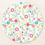 Snoopy So Sweet Flower Pattern Runder Pappuntersetzer<br><div class="desc">Take a look at this super cute design featuring Snoopy in a bright, floral garden pattern.</div>