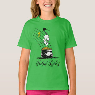 Snoopy springt in den Pot of Gold T-Shirt