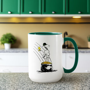Snoopy springt in den Pot of Gold Tasse