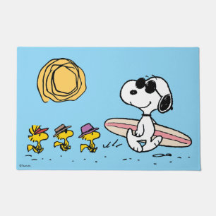 Snoopy surft im Sommer Fußmatte