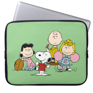 Snoopy und der Gang Play Football Laptopschutzhülle