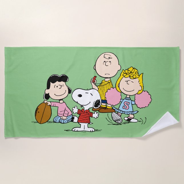 Snoopy und der Gang Play Football Strandtuch (Vorderseite)