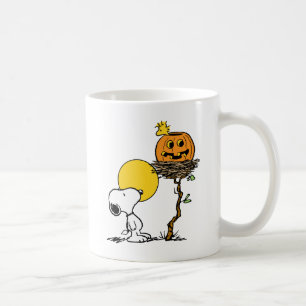 Snoopy und Holznest mit Jack O' Lantern Kaffeetasse