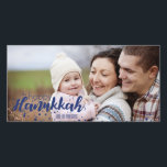 Snow Bubbles Happy Hanukkah Foto Card Feiertagskarte<br><div class="desc">Die niedliche und stilvolle Snow Bubbles Happy Hanukah Foto Card ist perfekt für Ihre Kartenausgabe in dieser Urlaubssaison. Hat passendes Zubehör.</div>