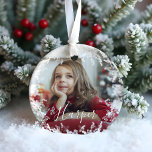 Snow Frame Minimal 2-Foto-Individuelle Name-Skript Keramik Ornament<br><div class="desc">Einfache,  elegante und minimale benutzerdefinierte zwei Fotos und Name-Overlay. Personalisieren Sie mit einem Foto auf der Vorderseite und einem auf der Rückseite. Eleganter magischer Schneerahmen mit einem individuelle Name in elegantem Drehbuch.</div>