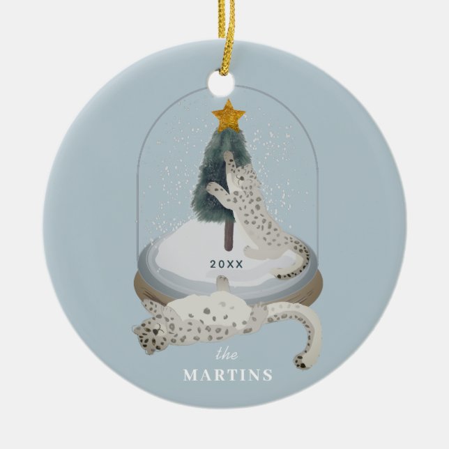 Snow Leopards Snow Globe Light Blue Holiday Foto Keramik Ornament (Vorne)
