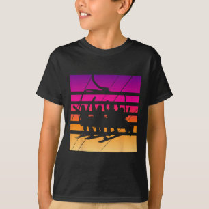 Snowboard-Board-Meeting-Skilift-Skifahrer-Wintersp T-Shirt