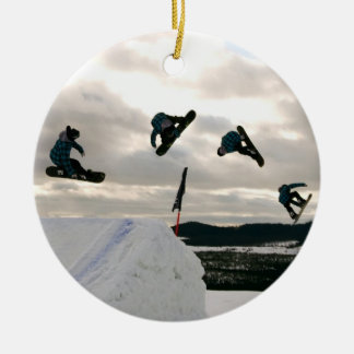 Snowboarding betrügt Verzierungen Keramikornament