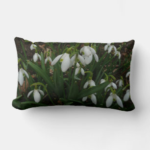 Snowdrops I (Galanthus) Weiße Frühlingsblumen Lendenkissen