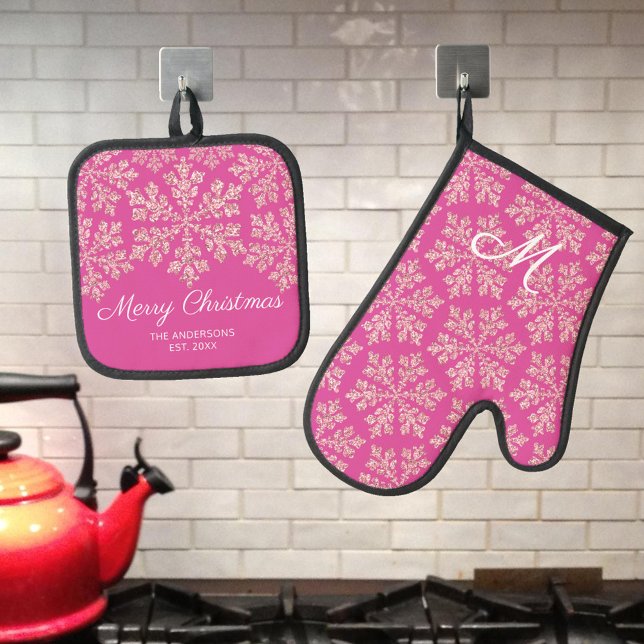 Snowflake Berry Bling Mit Monogramm Weihnachten Ofenhandschuh & Topflappen-Set (Add some holiday fun with this personalized pot holder and oven mitt set - great as Christmas gifts!)