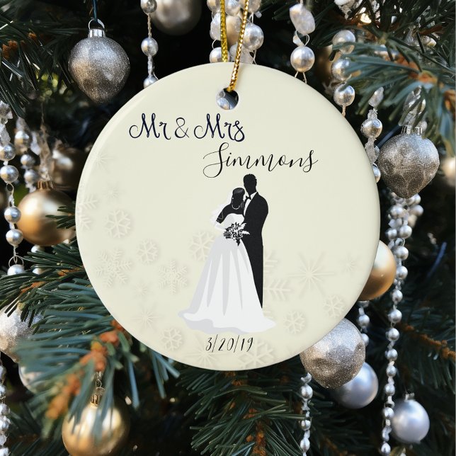 Snowflake Bride Groom Just Married Mr Mrs Date Keramik Ornament (Von Creator hochgeladen)