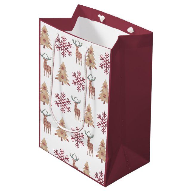 Snowflake Holiday Tree Deer Pattern auf Weiß Mittlere Geschenktüte (Vorderseite Schrägansicht)