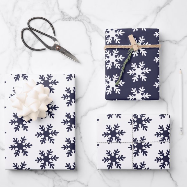 Snowflake Muster Navy Blue White Holiday Geschenkpapier Set (Vorderseite)