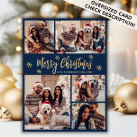Snowflake Navy und Gold 5 Foto Collage Weihnachten<br><div class="desc">Modern Simple Elegant Calligraphy Navy und Gold Schneeflocken 5 Foto Collage Frohe Weihnachts Script Holiday Card. BITTE BEACHTEN SIE, DIESE 6, 5" X 8, 75" GRÖSSENKARTEN SIND GRÖSSER ALS DER DURCHSCHNITT, WEGEN DER GRÖSSEREN KARTENGRÖSSE IST ES FAST SICHER, DASS DIE POSTENKOSTEN HÖHERER SIND. WENN SIE DIE STANDARD-12x18"-GRÖSSE VORHEBEN, KÖNNEN SIE...</div>